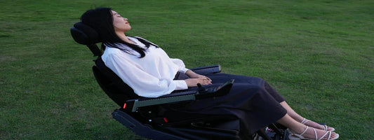 enjoy your trip with m4 off road wheelchair